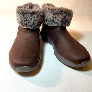 Skechers On the GO Joy - Savvy size 6 NEW